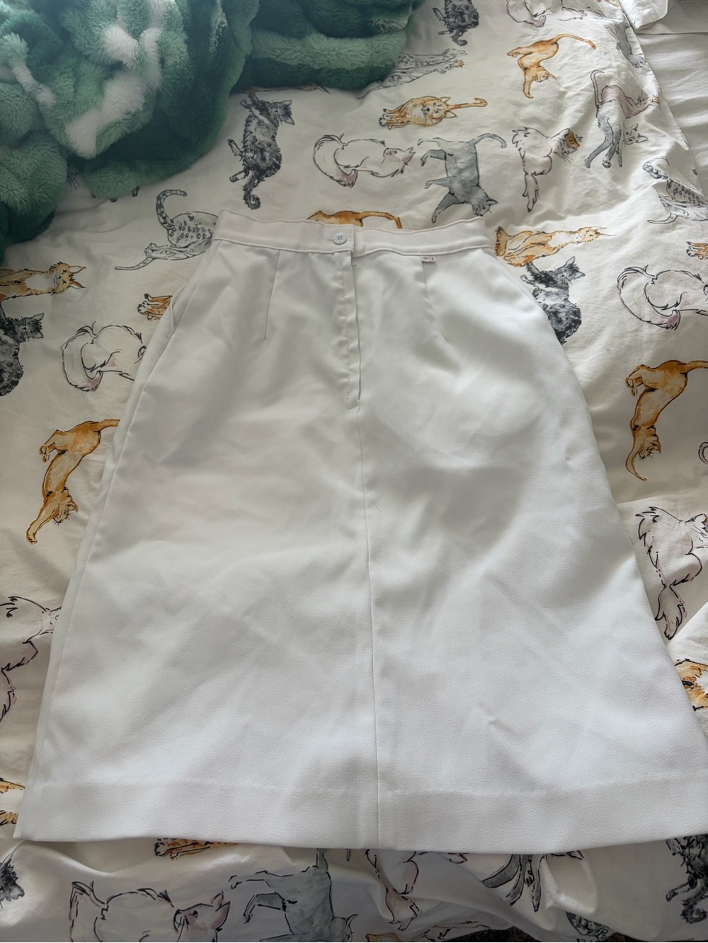 Vintage Levi’s white skirt